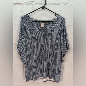 Chico's Women's Geometric Blue White Print Flutter Sleeve Blouse Top Size Large